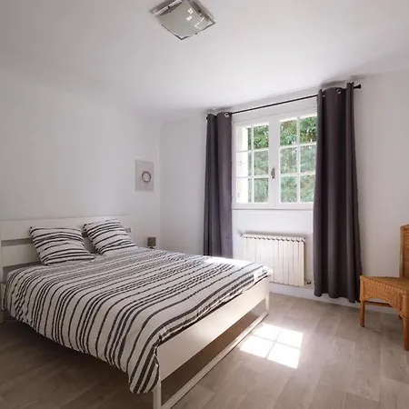 Maison Au Calme Grand Jardin Prive Aire De Jeux De Guerledan * Plouguernevel